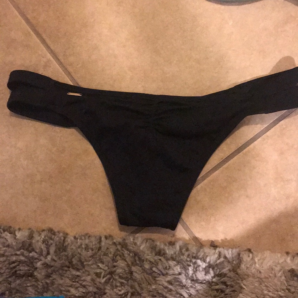 Cheeky bottoms